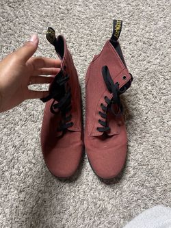 Men Dr Marten high top shoes
