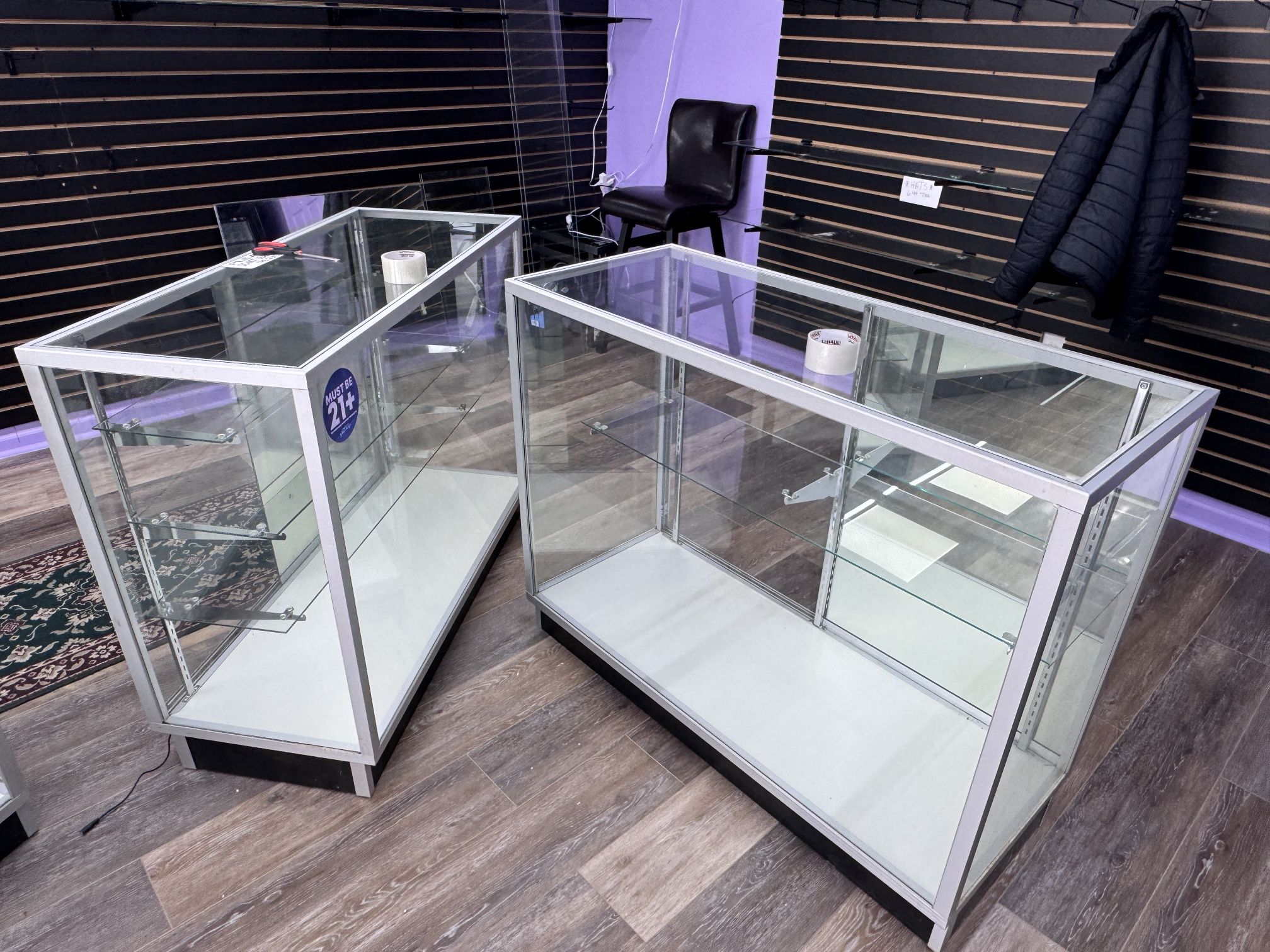 Premium Glass Display Shelves – Ideal for Smoke Shops, Vape Stores, or Retail