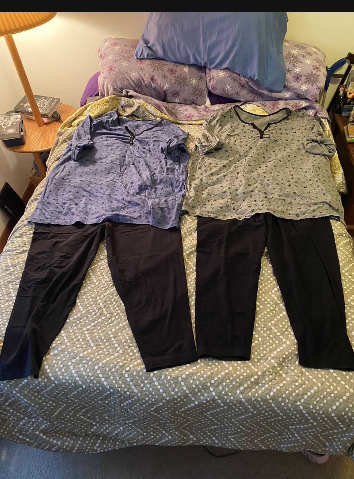 Carole Hochman; Set Of Two; Pajamas/ Daywear 2 Piece Set (Tunic Top & Capri Bottom) 3XL