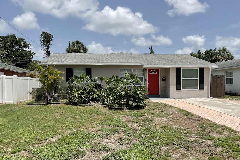 1727 Mississippi Ave Ne, St. Petersburg, FL, 33703
