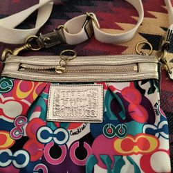 Clean Coach Crossbodies Etc Wallets And Other Purses Sold Separately