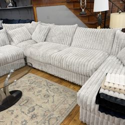 Seccionales // Sectionals// In Stock// Disponibles 