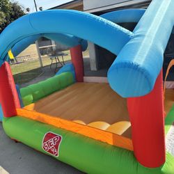 Step 2 sound N slide bouncer with extra heavy duty blower
