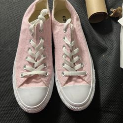 Size 8 Converse