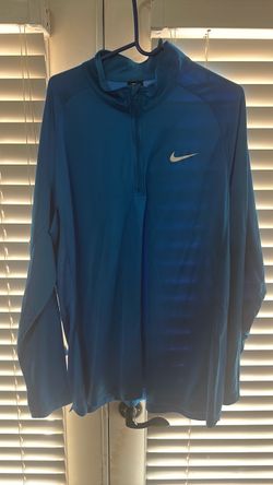 Blue Nike dry fit pullover
