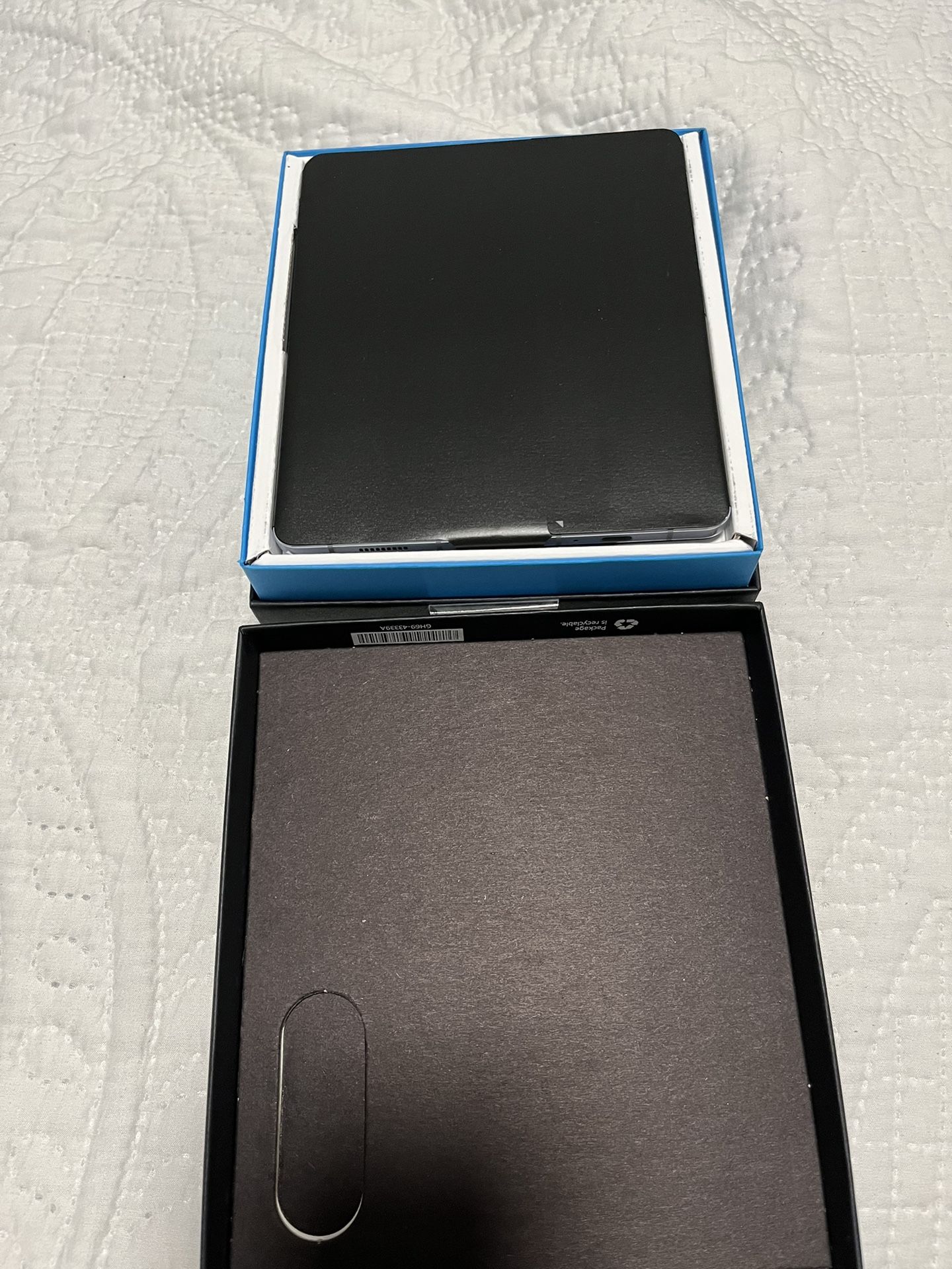Samsung Fold 5 Brand New AT&T Carrier 