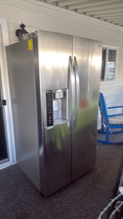 LG refrigerator