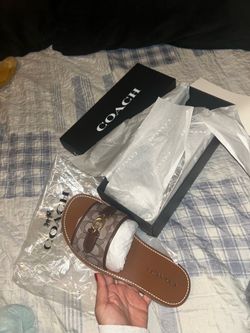 size 9 sandals