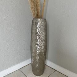Large Silver Decorative Vase With Pampas Grass