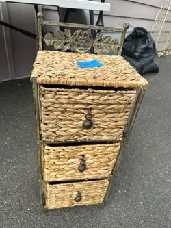 Wicker table