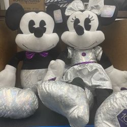 Mickey And Minnie Plush. Item No 605 (Shopgoodwill)