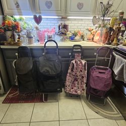 4 SHOPPING  AND OR TENNIS SPORTS BAGS  ,$19 ,EACH 