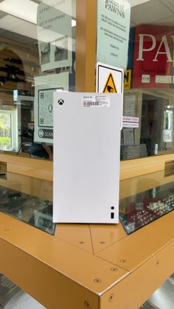 Xbox series x digital 1tb comes with controller and cords