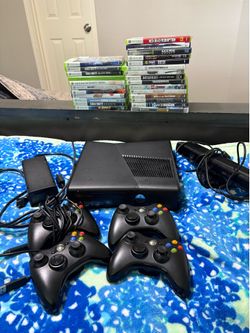 Xbox 360: 29 Games, KINECT, 4 Controllers