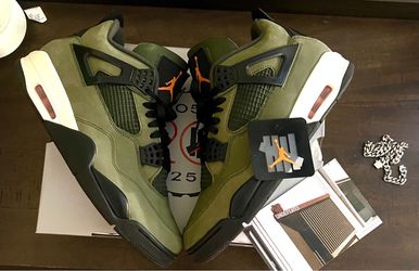 Air Jordan 4 undefeated size 10.5 men (Trades)