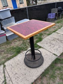 Commercial-Grade Bar Height Pun Table
