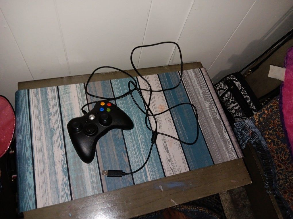 Xbox 360 Black Wire Controller