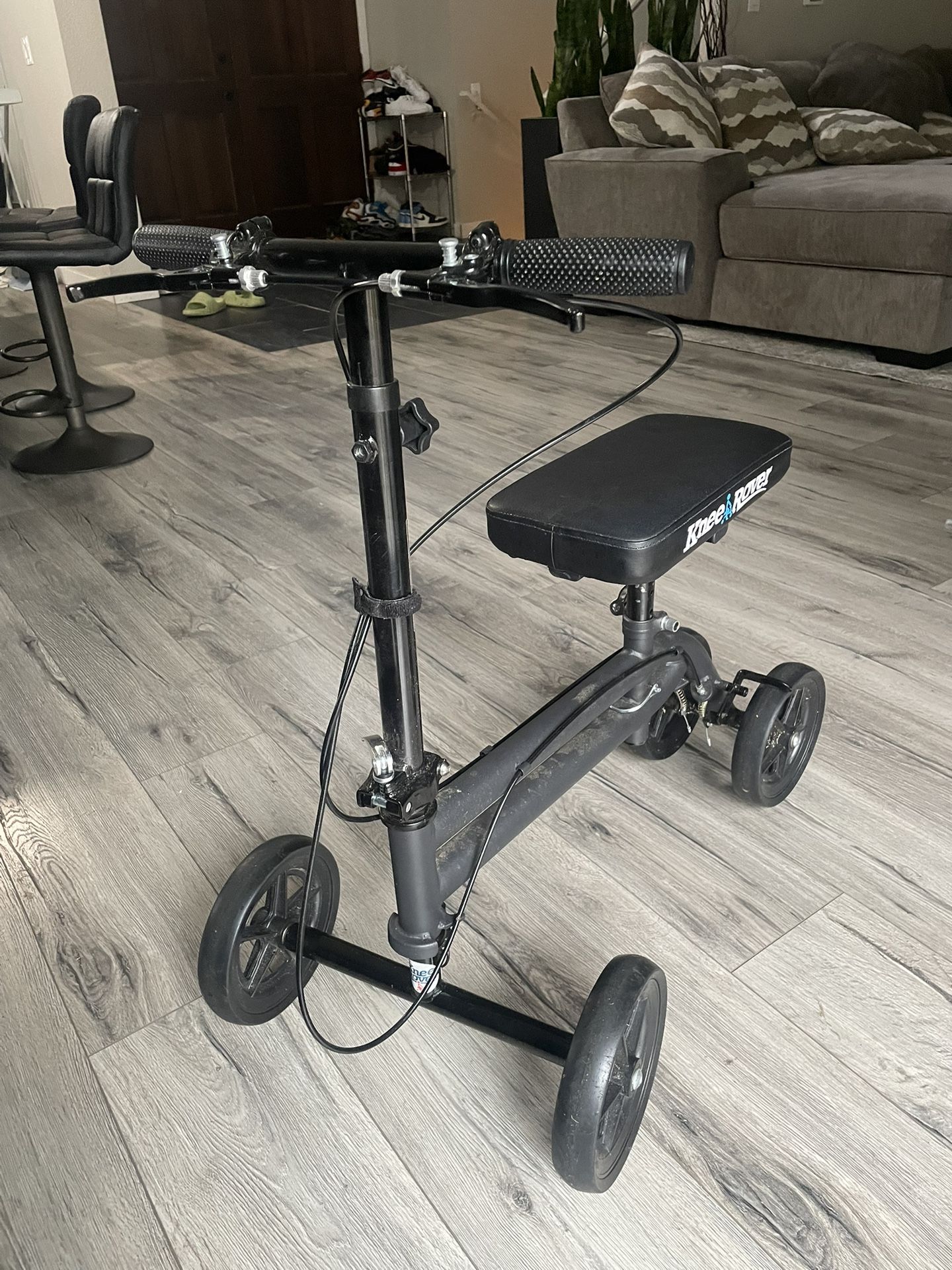 Knee Rover Scooter
