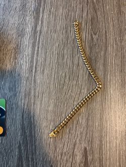 14K Gold Miami Cuban bracelet 18.9 Grams $280.00