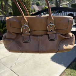 vintage soho coach purse!!