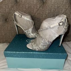 Betsey Johnson rhinestone Glittering Silver Heels