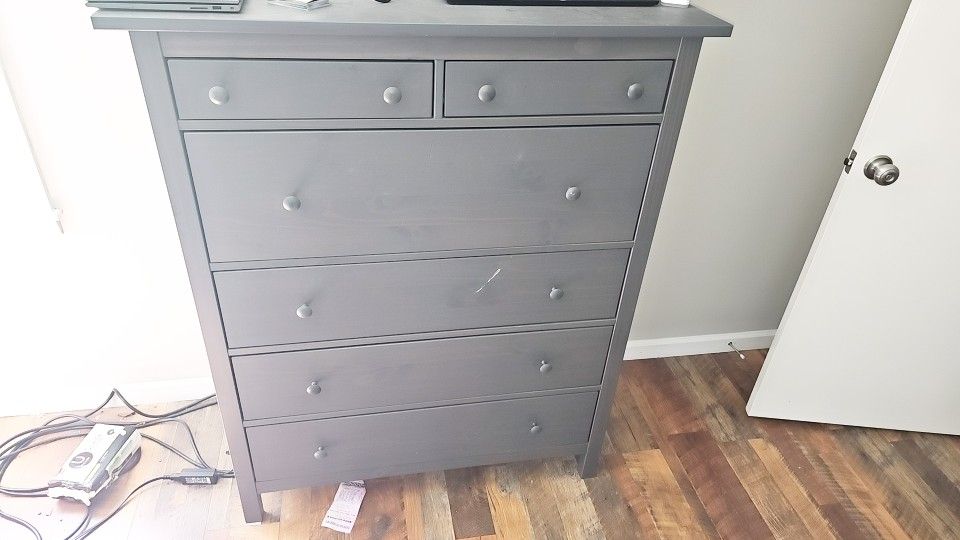 Dresser (Ashley)