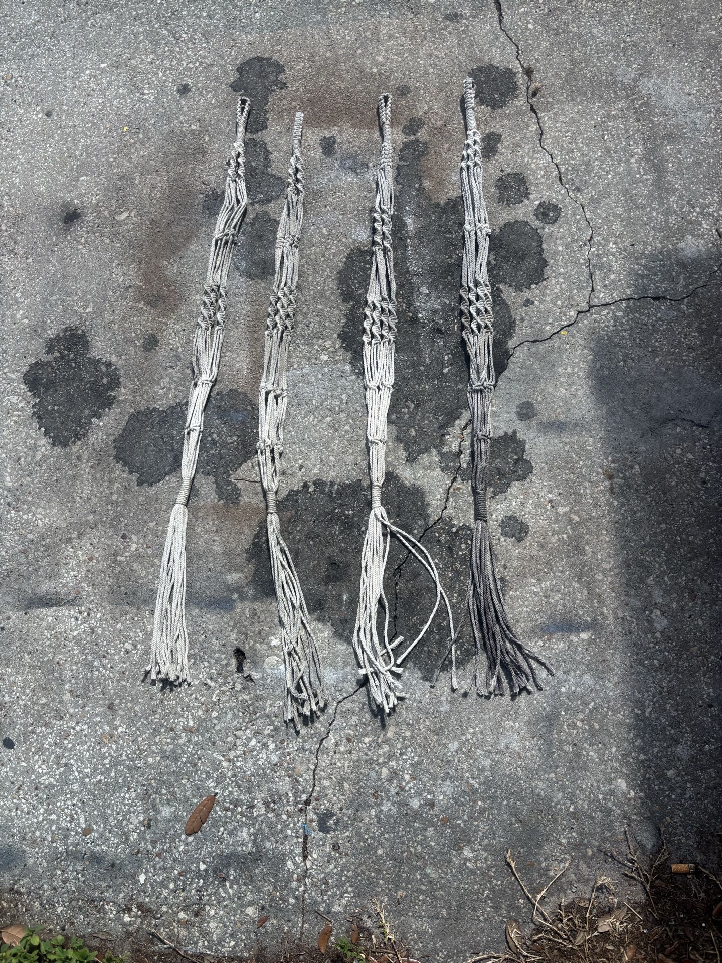 Macrame plant hangers(4)