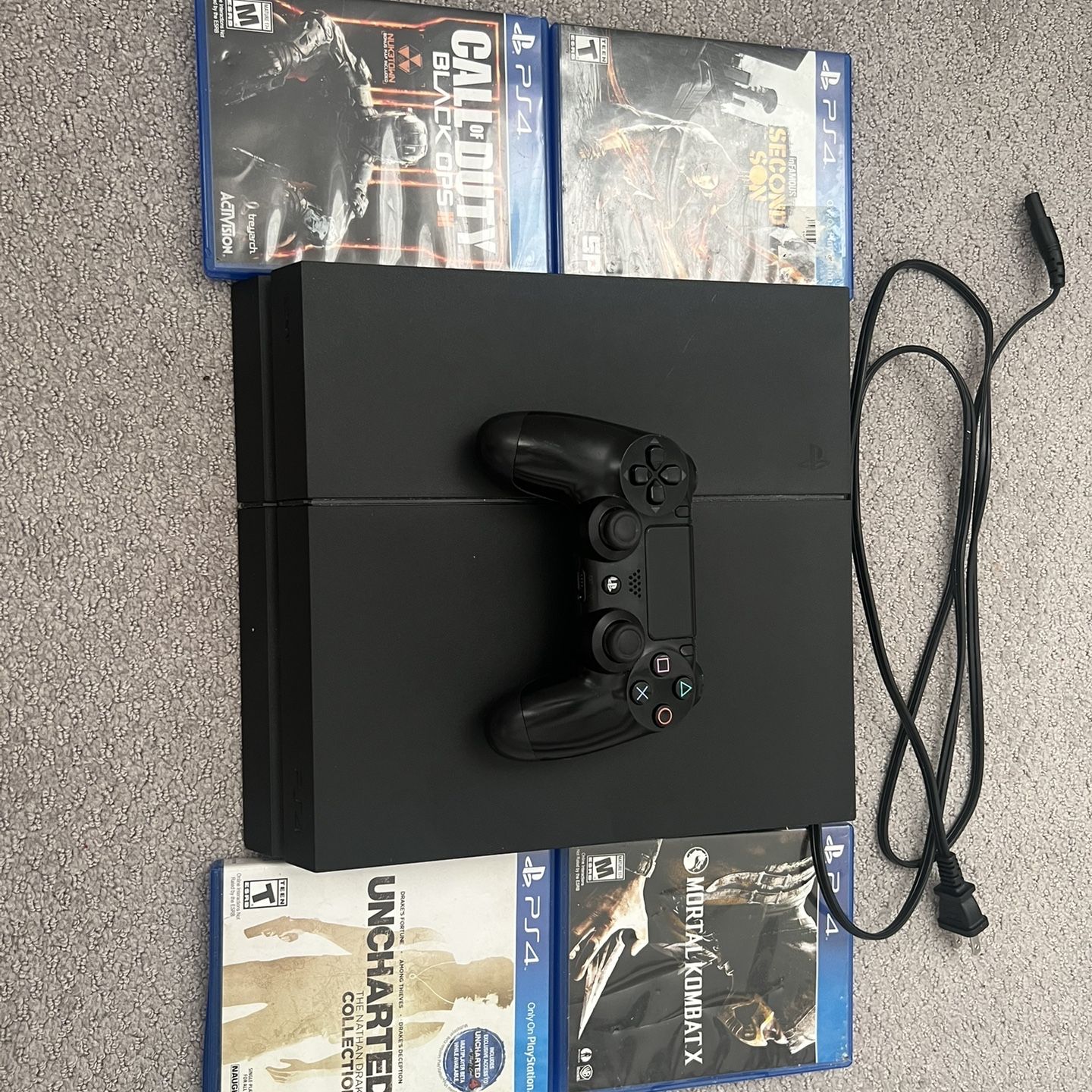 PlayStation 4 With Control And Games