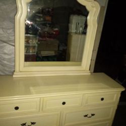 Dresser With Mirror 83x18x58
