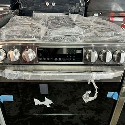 New LG 30-Inch Front Control Gas Range Easy clean Stainless Steel