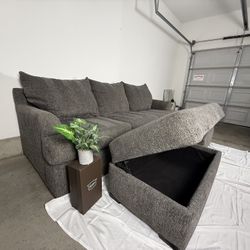 Beautiful Sectional Couch 