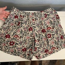 Women’s Shorts - Medium