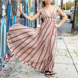 New w/o tags Petal Dew Maxi Dress Size S