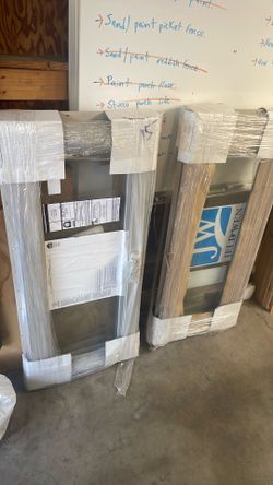 Pair of Jeld Wen windows brand new see pics