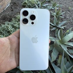 iPhone 15 Pro Max Unlocked