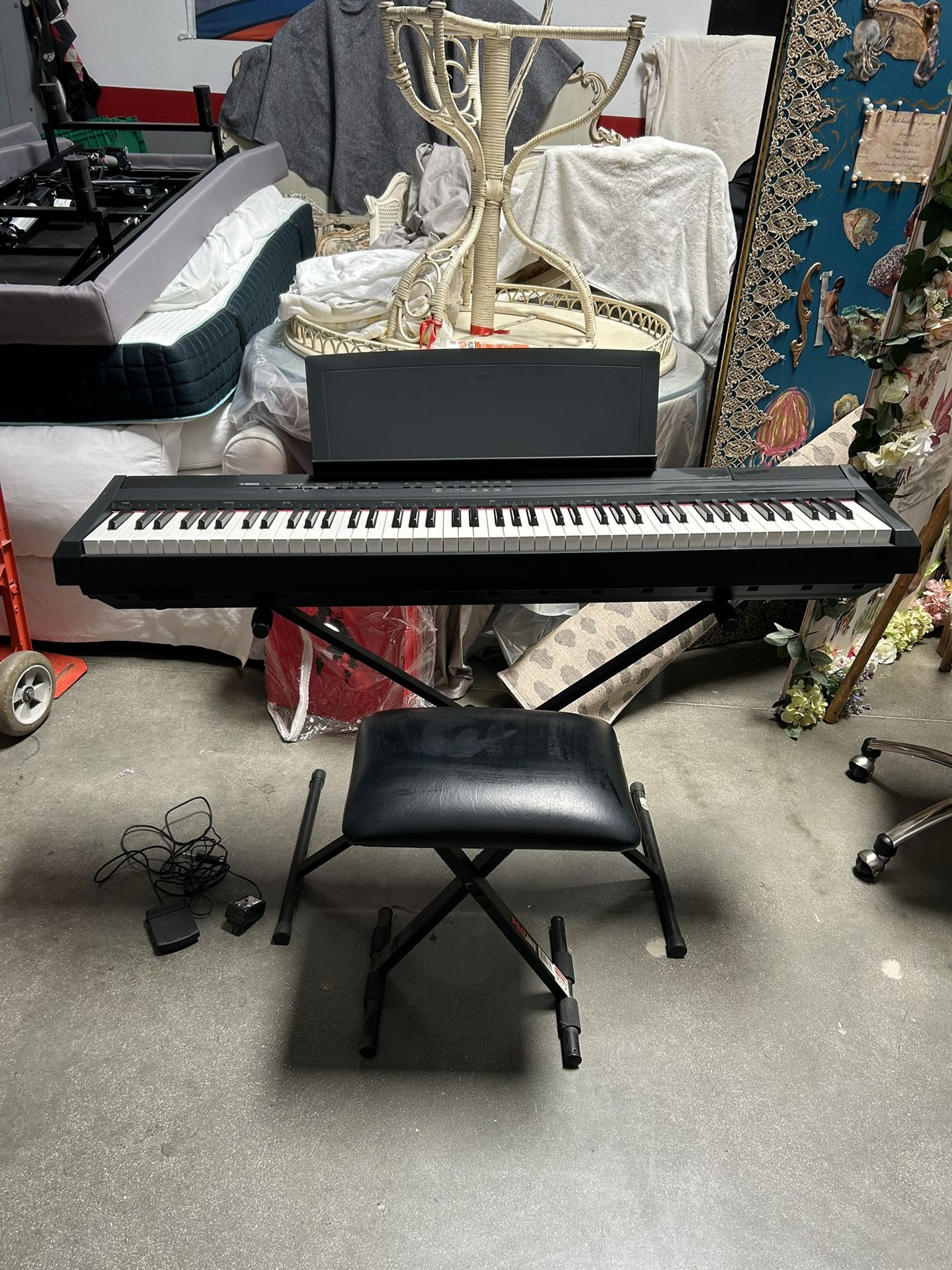 Yamaha 88 Keys Digital Piano P-105 Set