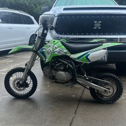 Two Dirt Bikes 125cc + 60cc