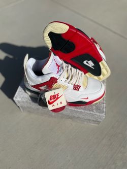 Bike shoe collab white and red