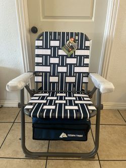 Folding Chair With Cooler 