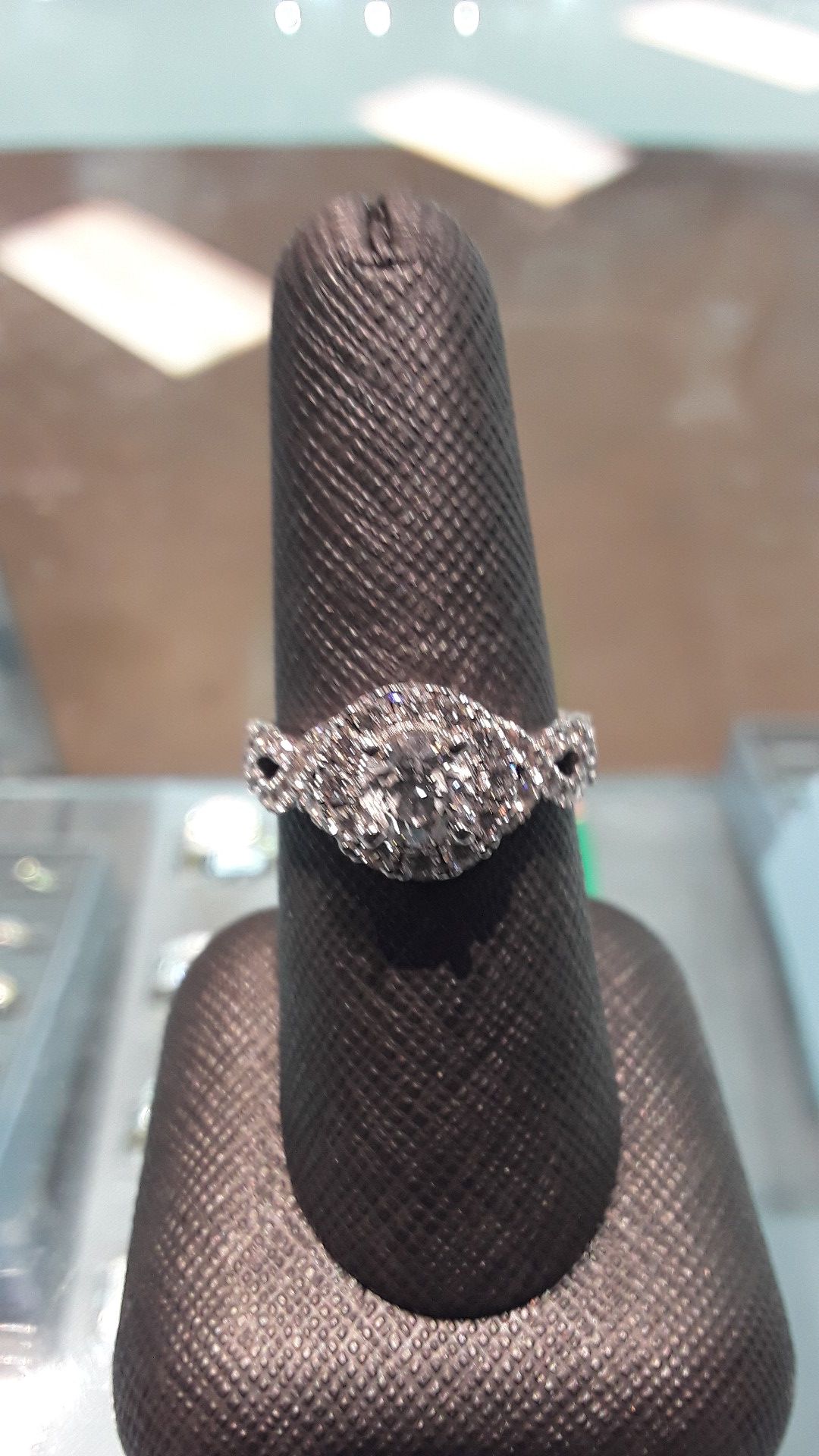 Ladies engagement ring