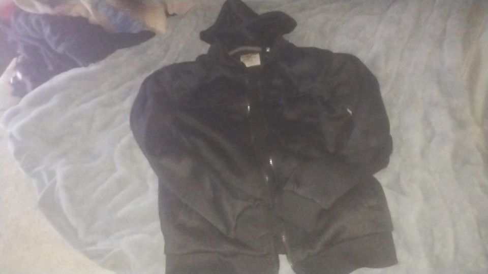 Black Sweatshirt available !!