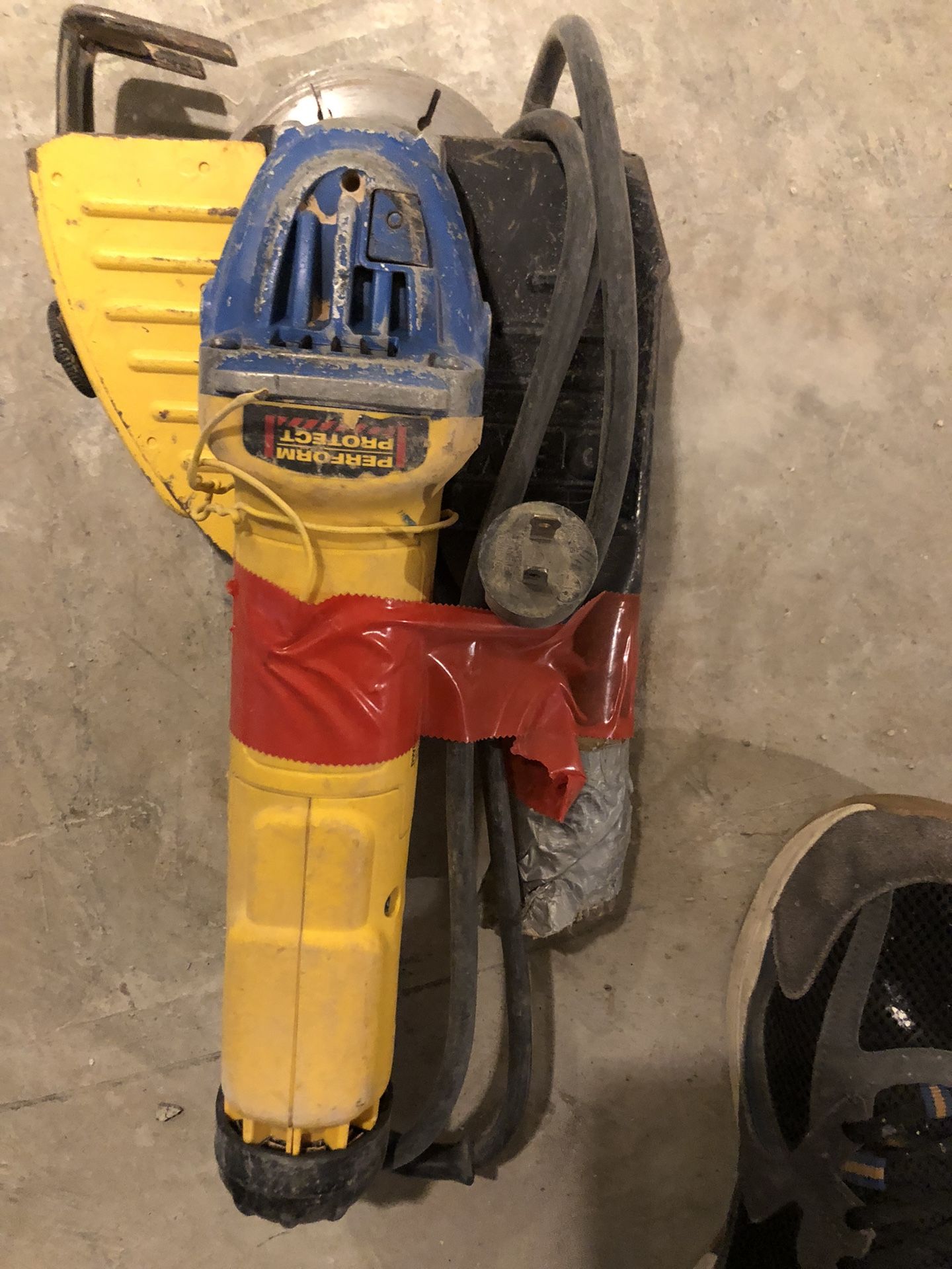 DEWALT Electric Grinder