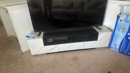 Tv stand