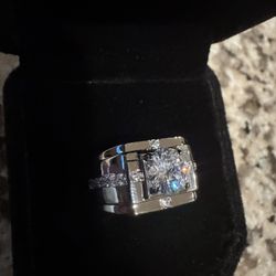 White gold plated beautiful ring