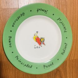 Discontinued Pottery Barn, What’s Your Sign? Plate. LEO. Green