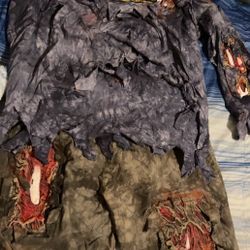Costumes  