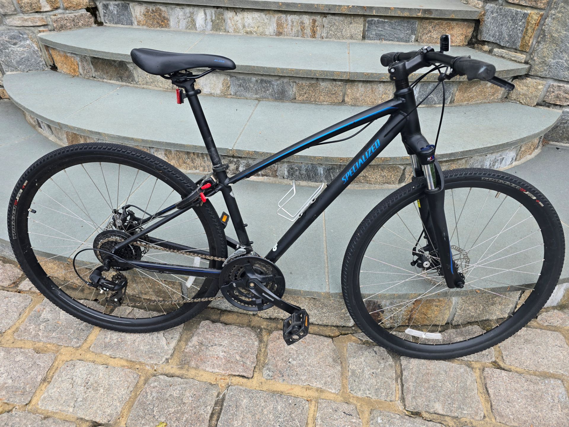 Liv hybrid bike