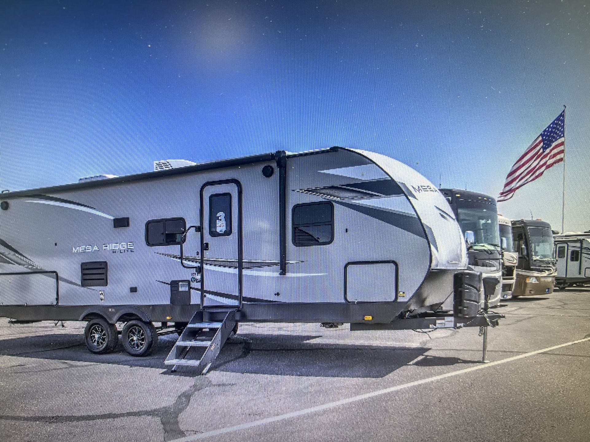 2022 MESA RIDGE S-LiTe. 26ft(261Bh) Bunkhouse