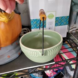 New Snack Dish W Handle