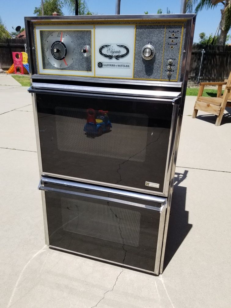 24 inch Graffers & Sattler Gas Wall Oven